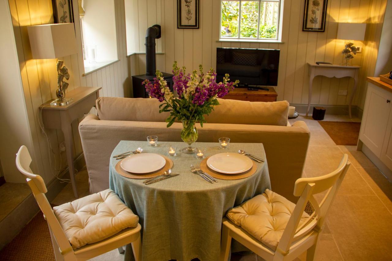 The Potting Shed, 5* Luxury Escape Cirencester Ngoại thất bức ảnh