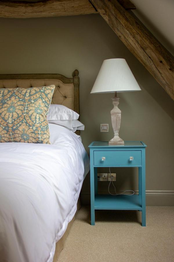 The Potting Shed, 5* Luxury Escape Cirencester Ngoại thất bức ảnh