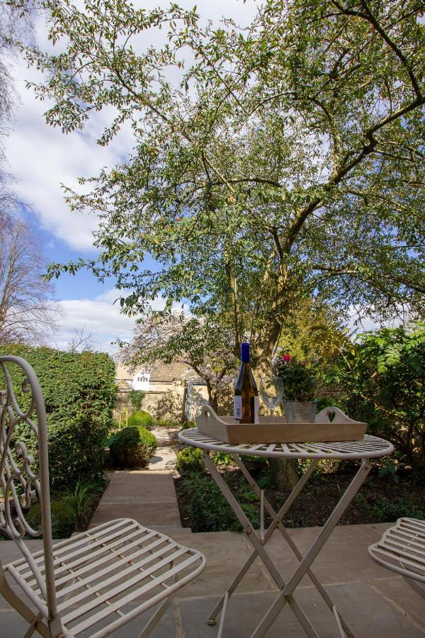 The Potting Shed, 5* Luxury Escape Cirencester Ngoại thất bức ảnh
