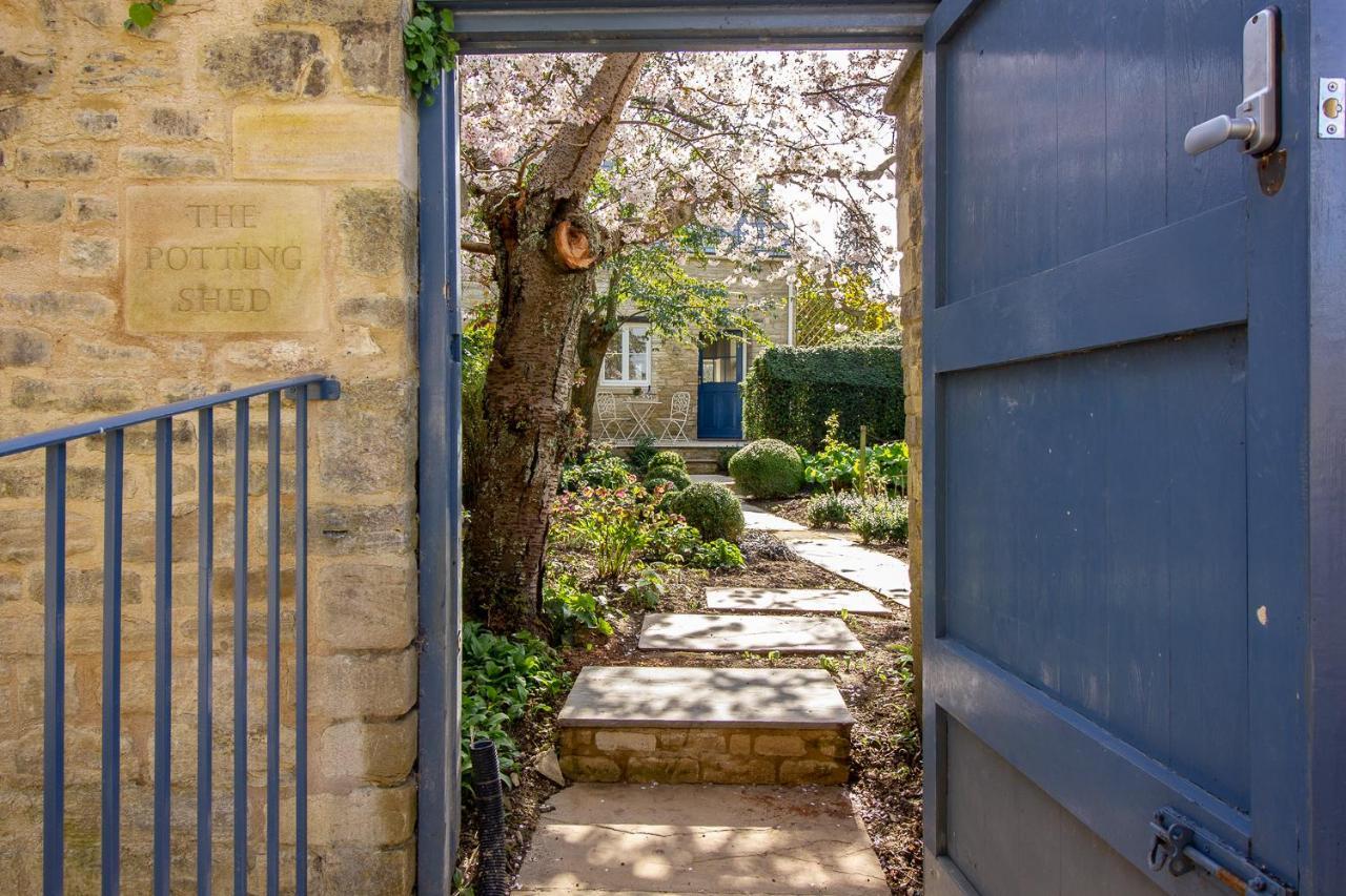 The Potting Shed, 5* Luxury Escape Cirencester Ngoại thất bức ảnh