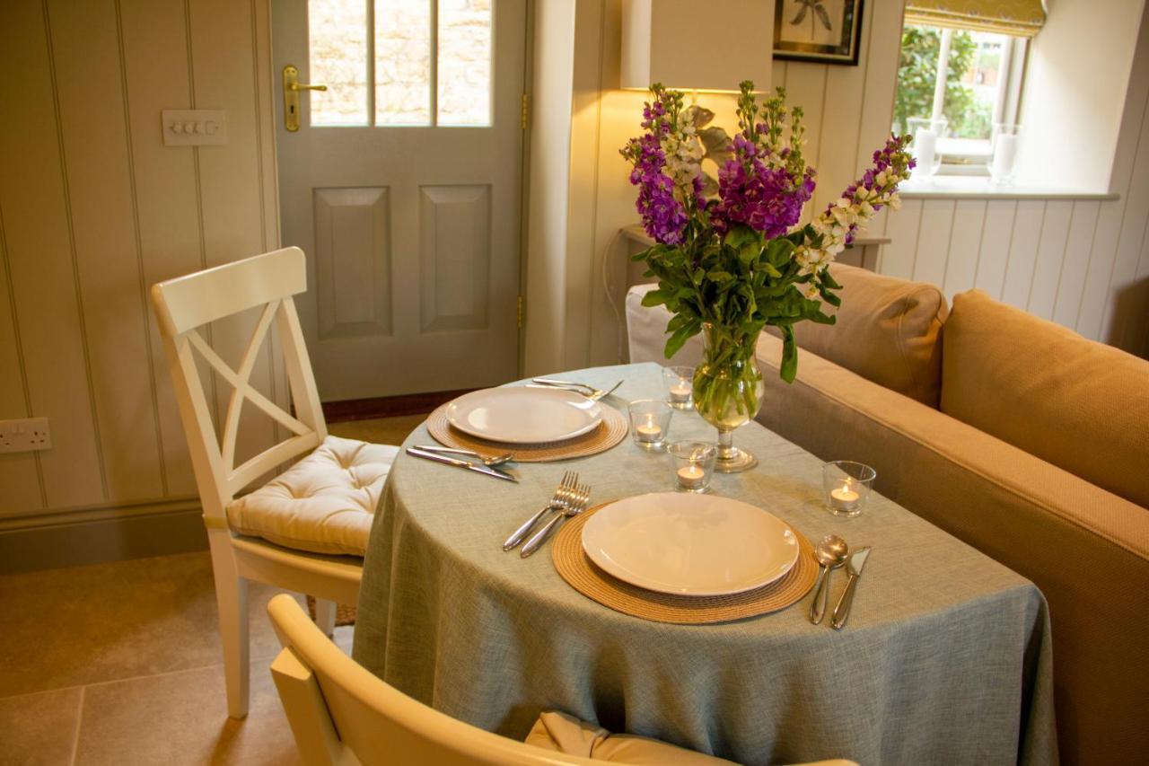 The Potting Shed, 5* Luxury Escape Cirencester Ngoại thất bức ảnh