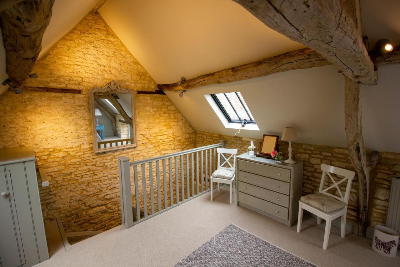 The Potting Shed, 5* Luxury Escape Cirencester Ngoại thất bức ảnh