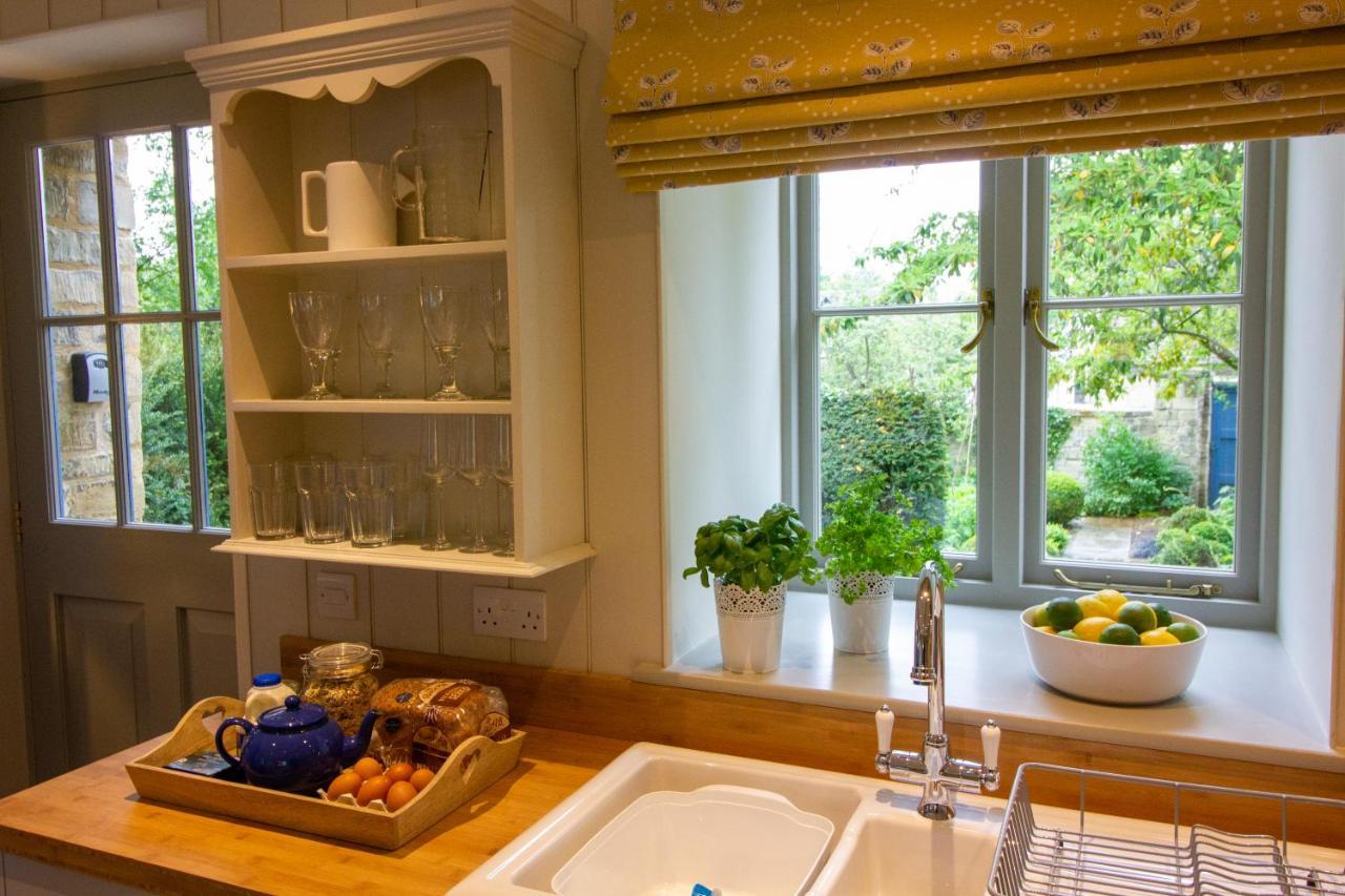 The Potting Shed, 5* Luxury Escape Cirencester Ngoại thất bức ảnh